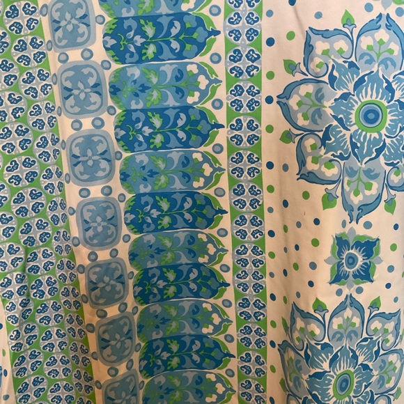 J. McLaughlin Blue and Green Patterned 3/4 Sleeve Top - Picture 3 of 3